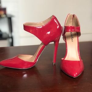 Red Michael Antonio Heels NWT